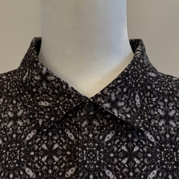 Tommy Bahama Black and Gray Patterned Shirt - Picture 2 of 9